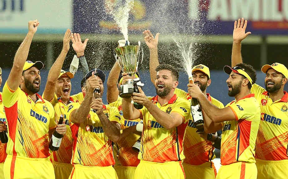 ঢাকার স্কোরবোর্ড থেকে ব্লকচেইন লেজার: ক্রিকেটের রেকর্ড আসলে কার?
