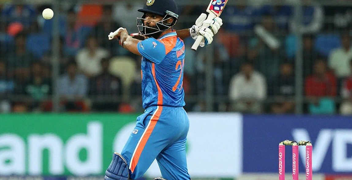 বাটলার-বিতর্কের আড়ালে ল্যাঙ্কাশায়ারের ভুল প্রশ্ন: ১৭.৬৮ গড়ের বোলারকে ছাড়ার সিদ্ধান্ত কি আসল সমস্যা নয়?