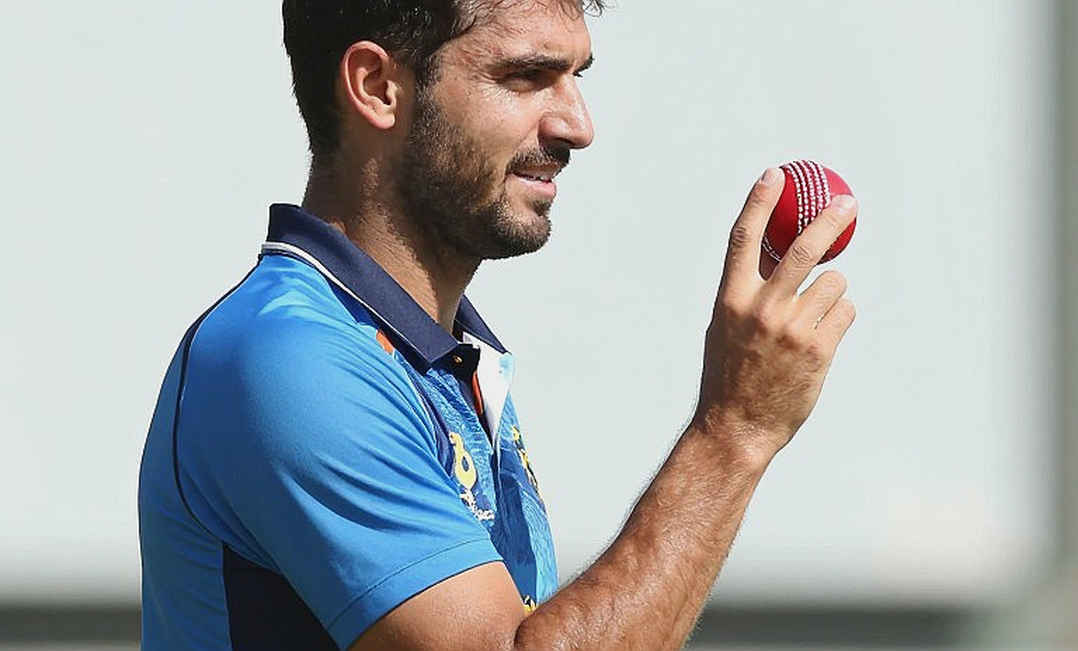 এক বিমানবন্দরের ছবি, পাঁচটি ওয়ানডে আর কোলির ১৬৮ রানের ভেতরে লুকানো ২৯