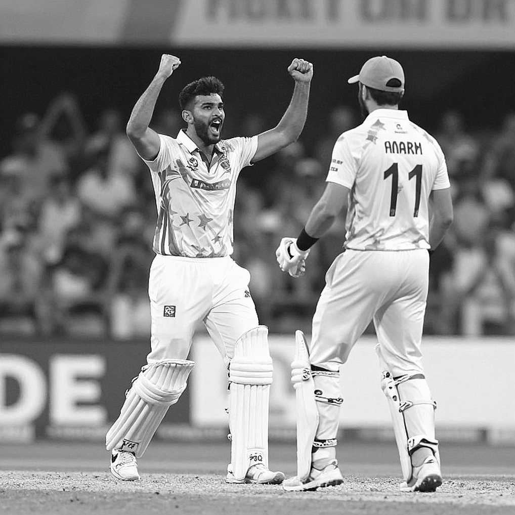 ব্রিসবেন হিট বনাম সিডনি সিক্সার্স: টস, শিশির আর স্পিন—যে তিনটি সূত্রে দাঁড়িয়ে আছে ডব্লিউবিবিএলের তৃতীয় ম্যাচের গল্প
